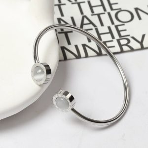 款不锈钢锆石手镯女时尚百搭爱心镶钻开口女士手环